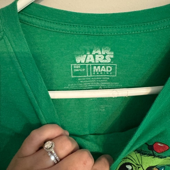 Star Wars Christmas T-shirt - Picture 2 of 2